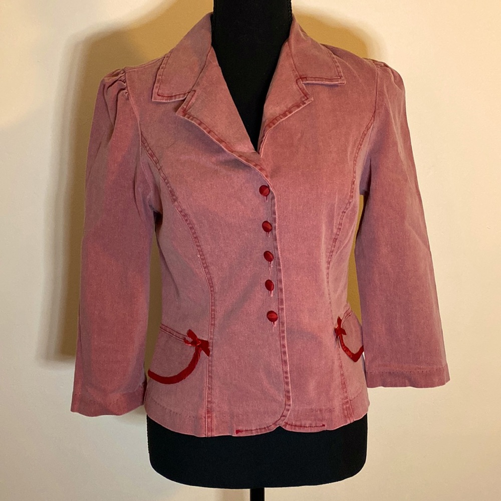 light red blazer with accent trim, great details. size M